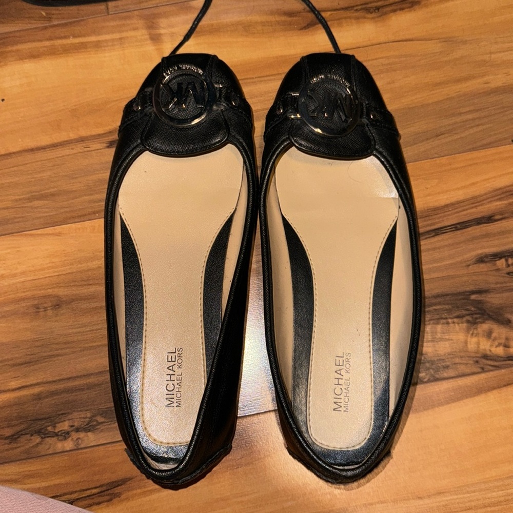 Michael kors flats